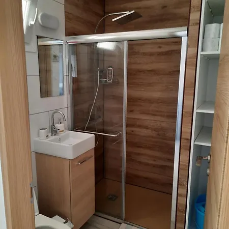 Appartamento Large Studio 300m From The Beach *